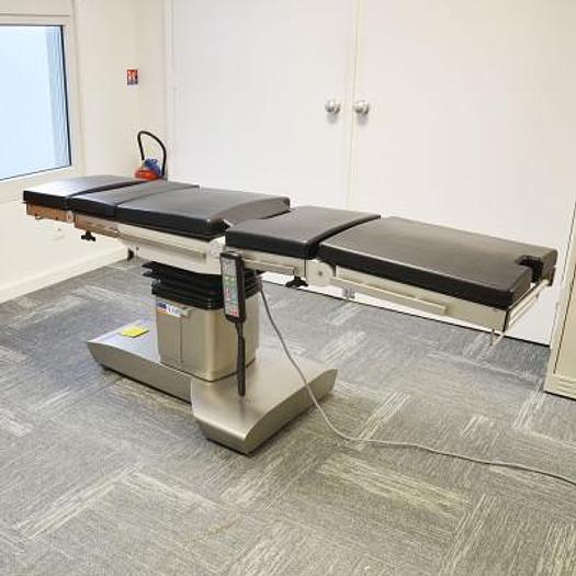 TABLE D'OPERATION ELECTRIQUE MAQUET ALM 5090 AVEC TELECOMMANDE ET CHARGEUR
