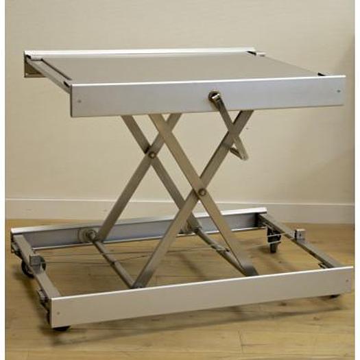 TABLE VETERINAIRE INOX SUR ROULETTES