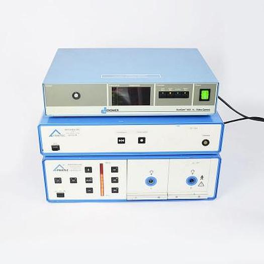 ENSEMBLE D'ENDOSCOPIE COMPOSÉ DE CAMERA D'ENDOSCOPIE DYONICS DYOCAM 650 ET SOURCE DE LUMIERE DYONICS