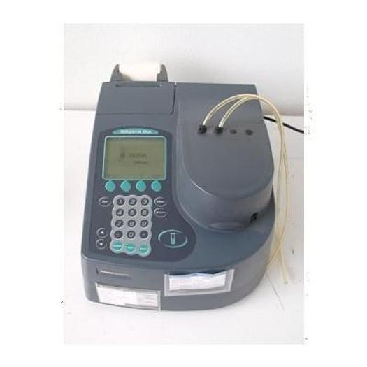 SPECTROPHOTOMETRE GENESYS 1000  VISIBLE AVEC CUVE THERMOSTA