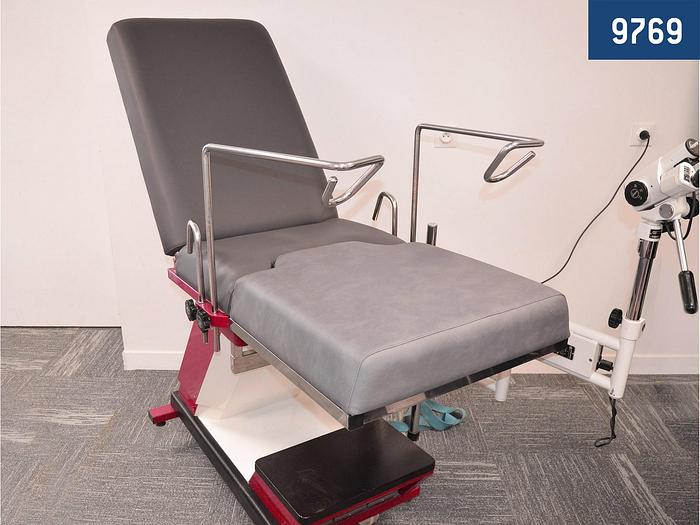 FAUTEUIL DE GYNÉCOLOGIE PROMOTAL AVEC COLPOSCOPE LEISEGANG TYPE BG