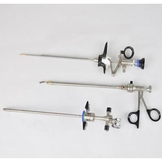 ENSEMBLE UROLOGIQUE OLYMPUS COMPOSE DE RESECTEUR, CYSTOSCOPE, PINCE A BIOPSIE ET OPTIQUE 4MM