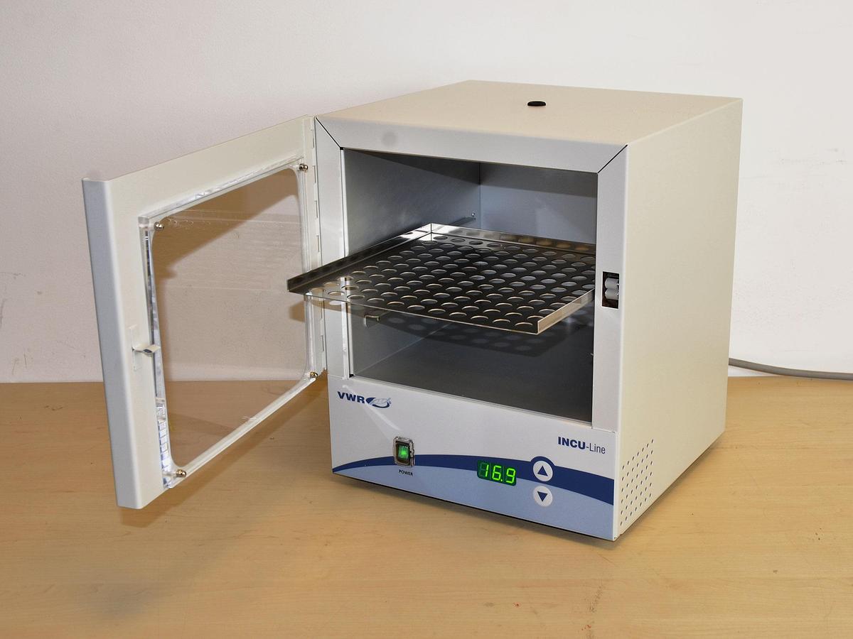 INCUBATEUR ETUVE BACTERIOLOGIQUE VWR INCULINE IL10 DE 10 LITRES, NEUF