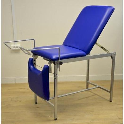 DIVAN D'EXAMEN DE GYNECOLOGIE COULEUR BLEU FONCE