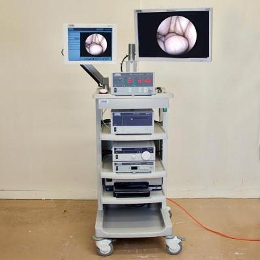 COLONNE DE COELIOCHIRURGIE KARL STORZ AVEC DOUBLE ECRAN