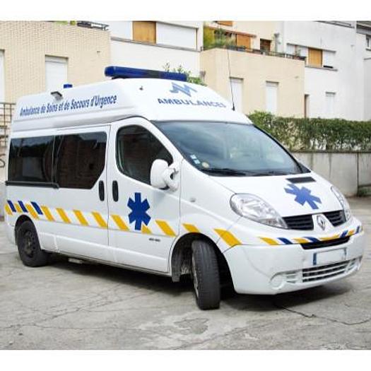 CIRCULATION AMBULANCE RENAULT