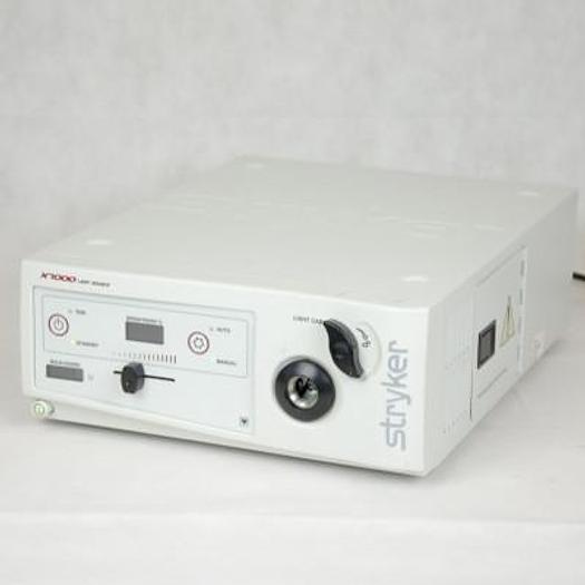 SOURCE DE LUMIERE STRYKER X7000