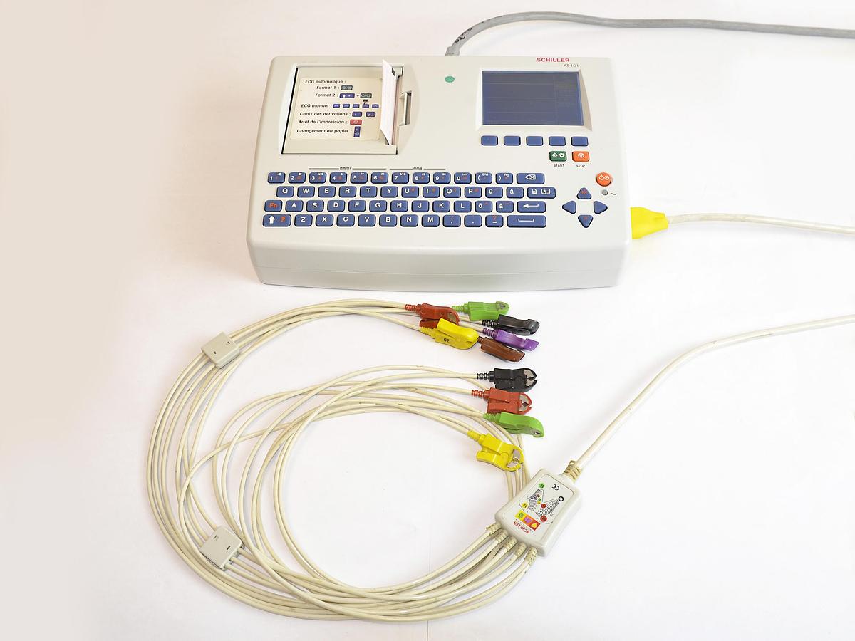 SCHILLER AT 101 ECG MACHINE