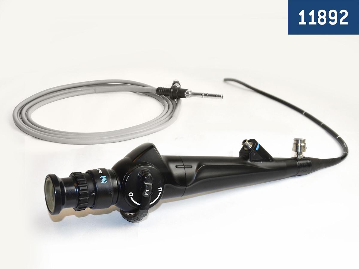 CYSTOSCOPE OLYMPUS CYF 5 AVEC SON CABLE DE LUMIÈRE