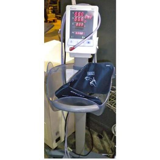 MONITEUR DE TENSION AUTOMATIQUE DATASCOPE DUO SUR PIED
