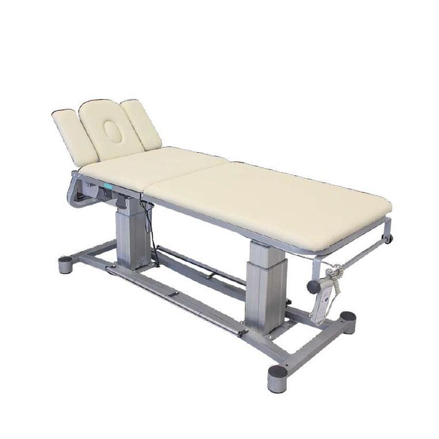 TABLE DE TRAITEMENT À TROIS SECTIONS À HAUTEUR VARIABLE AVEC MOUVEMENT TR/RTR ELECTRIQUE
