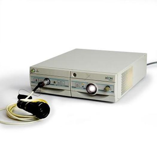 ENSEMBLE CAMERA-SOURCE DE LUMIERE XION POUR CABINET (URO/GYNECO/ORL)