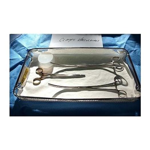 CLAMPS VASCULAIRES PLATEAU