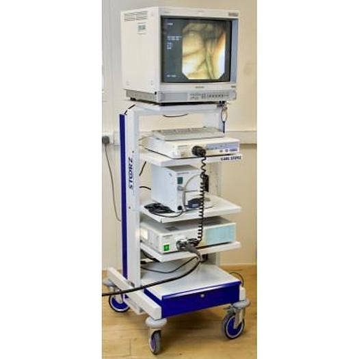 COLONNE D'ENDOSCOPIE DIGESTIVE OLYMPUS AVEC VIDEOCOLONOSCOPE ET VIDEOGASTROSCOPE