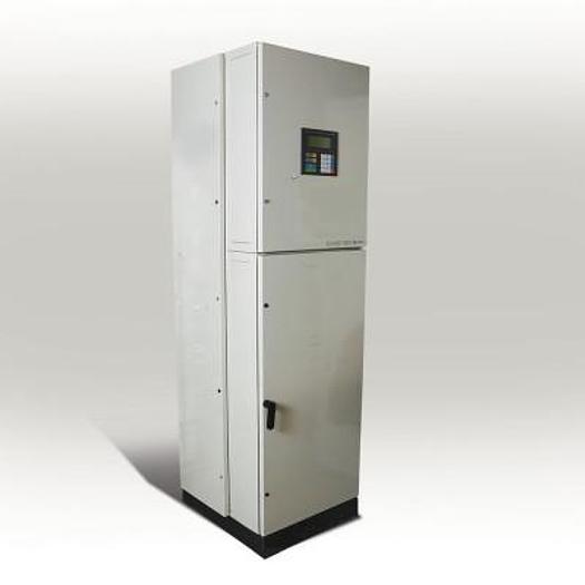 SYSTEME DE TRAITEMENT À OSMOSE INVERSE AVEC PRÉ-TRAITEMENT GAMBRO CWP 100 - TYPE WRO 111 OSMOSEUR
