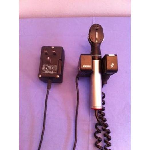 OPHTALMOSCOPE KEELER AVEC CHARGEUR MURAL