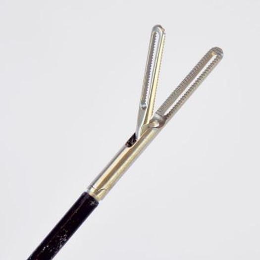 PINCE À PRÉHENSION FENESTRÉE POUR COELIOCHIRURGIE