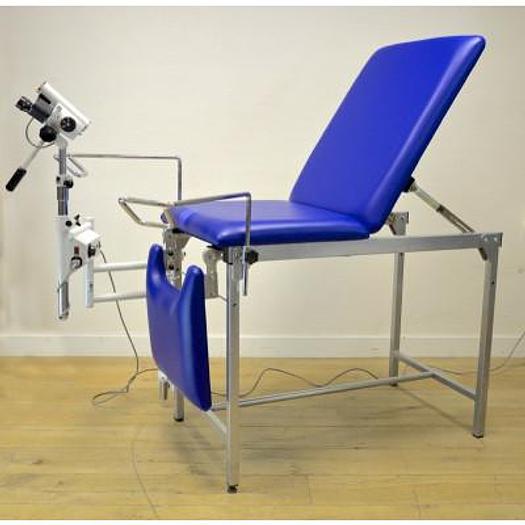 TABLE DE CONSULTATION GYNECOLOGIQUE AVEC COLPOSCOPE LEISEGANG AVEC GROSSISSEMENT JUSQU'A 30 X
