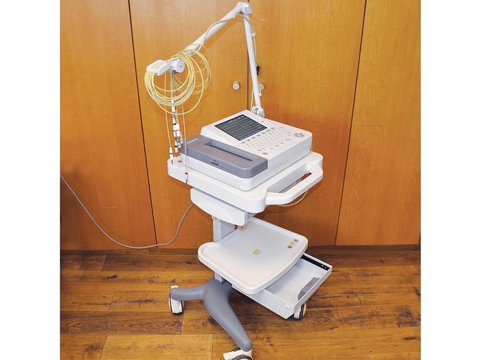 ELECTROCARDIOGRAMME ECG EDAN SE12 SUR CHARIOT
