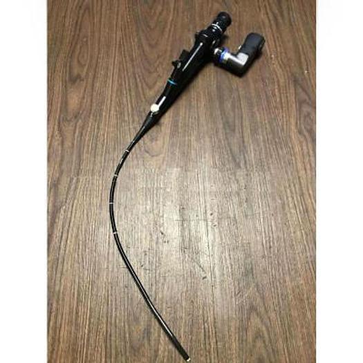 CYSTOSCOPE OLYMPUS CYF-5 AVEC SOURCE DE LUMIERE PORTATIVE INTEGREE