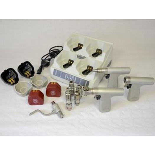 MOTEUR ORTHOPEDIQUE DE SOUTTER AVEC 2 BATTERIES NEUVES ET CHARGEUR