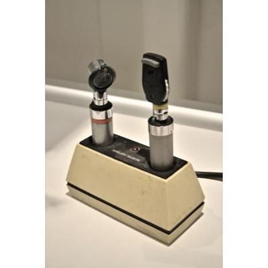 ENSEMBLE OTOSCOPE/OPHTALMOSCOPE VETERINAIRE WELLCH ALLYN SUR CHARGEUR