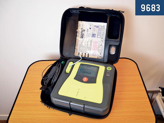 DÉFIBRILLATEUR ZOLL AED PRO