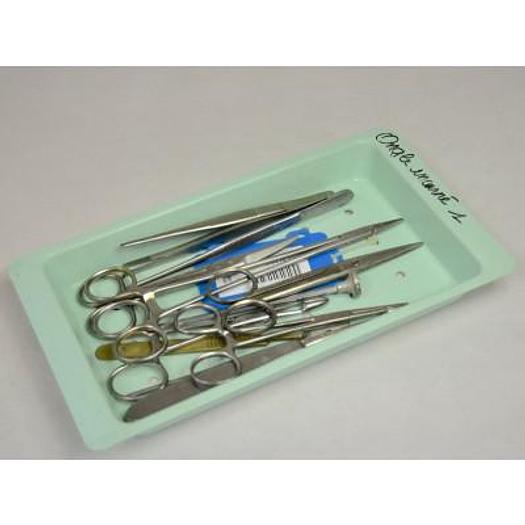 BOITE AVEC INSTRUMENTS POUR ONGLE INCARNE