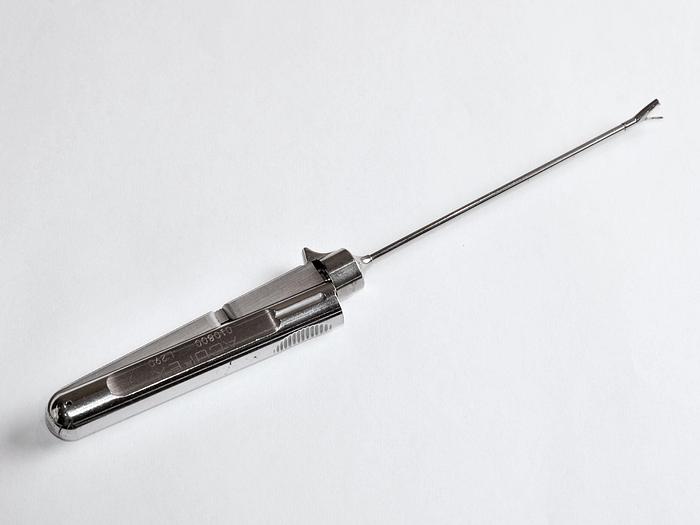 SMITH &NEPHEW ACUFEX CISEAUX CROCHET 20° GAUCHE 010800