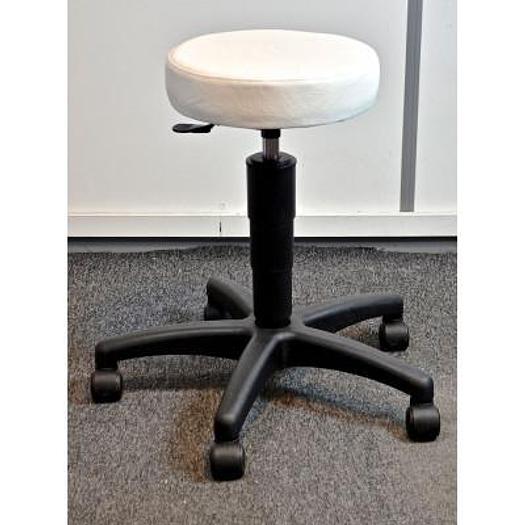 TABOURET A ROULETTES AVEC SELLERIE BLANCHE