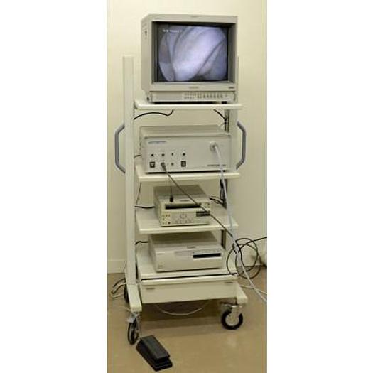 COLONNE ORL POUR VISION DES CORDES VOCALES MODELE DP MEDICAL STROBOVIEW 2000 ET MONITEUR SONY