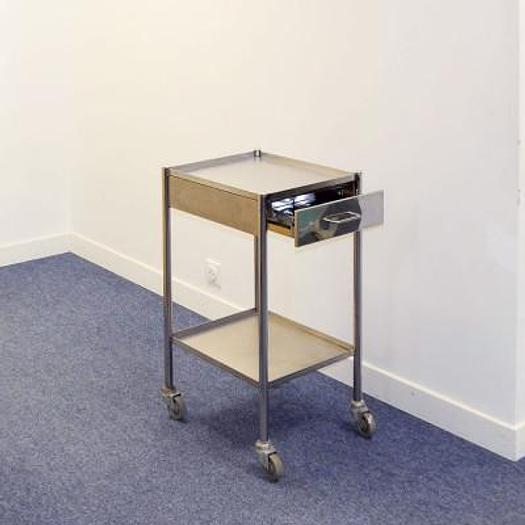 GUERIDON EN INOX 2 PLATEAUX ET 1 TIROIR H80 x L47 x P37 CM
