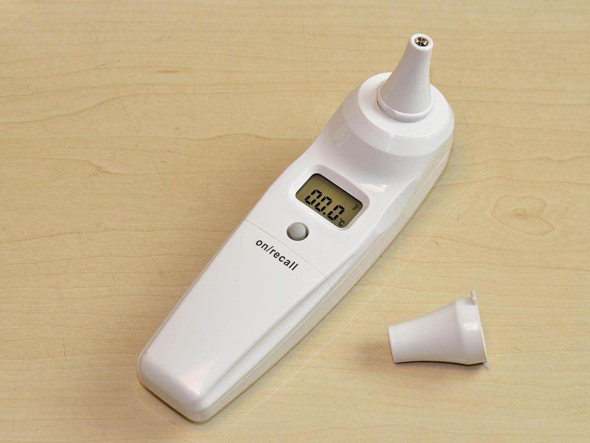 THERMOMÈTRE INFRAROUGE AURICULAIRE