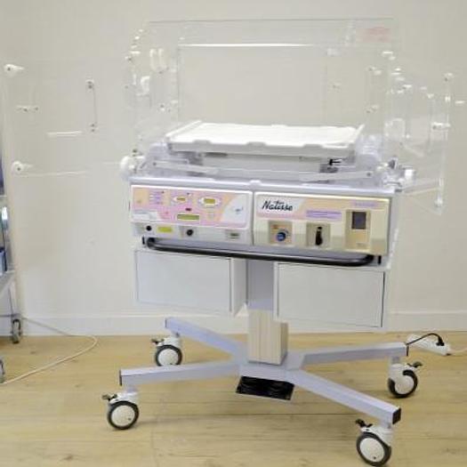 INCUBATEUR COUVEUSE DE SOINS INTENSIFS NATISSE AIROX