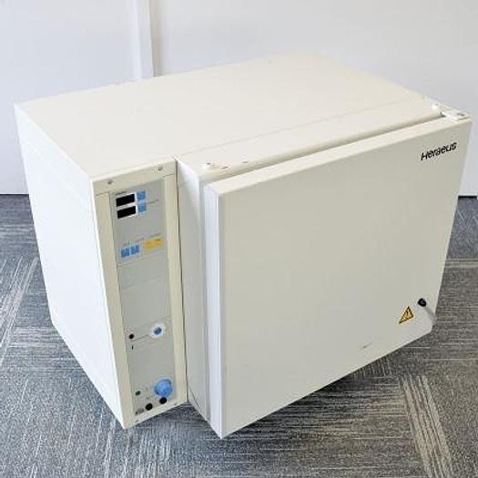 INCUBATEUR HERAEUS BB 6060, ETUVE À CO2 (FIV), 60 LITRES