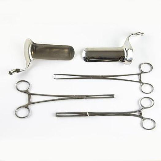 LOT D'INSTRUMENTS GYNECOLOGIQUE