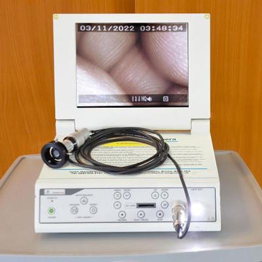 COLONNE D'ENDOSCOPIE COMPACTE FREELANCE SURGICAL/CAMERA, SOURCE DE LUMIERE ET ECRAN