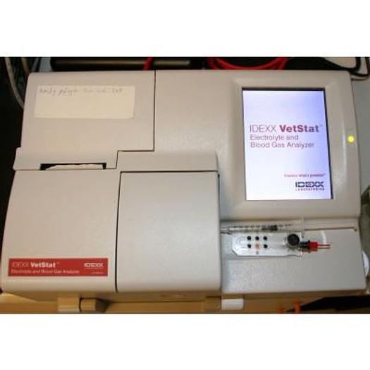 ANALYSEUR D'ELECTROLYTES ET DES GAZ DU SANG VetStat