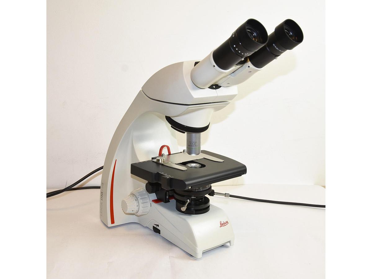 MICROSCOPE DE LABORATOIRE LEICA DM750