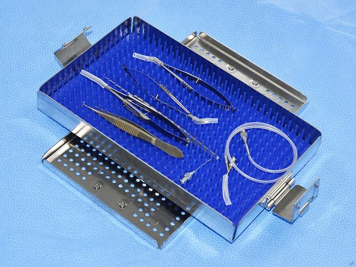 BOITE DE CHIRURGIE OPHTALMIQUE MORIA